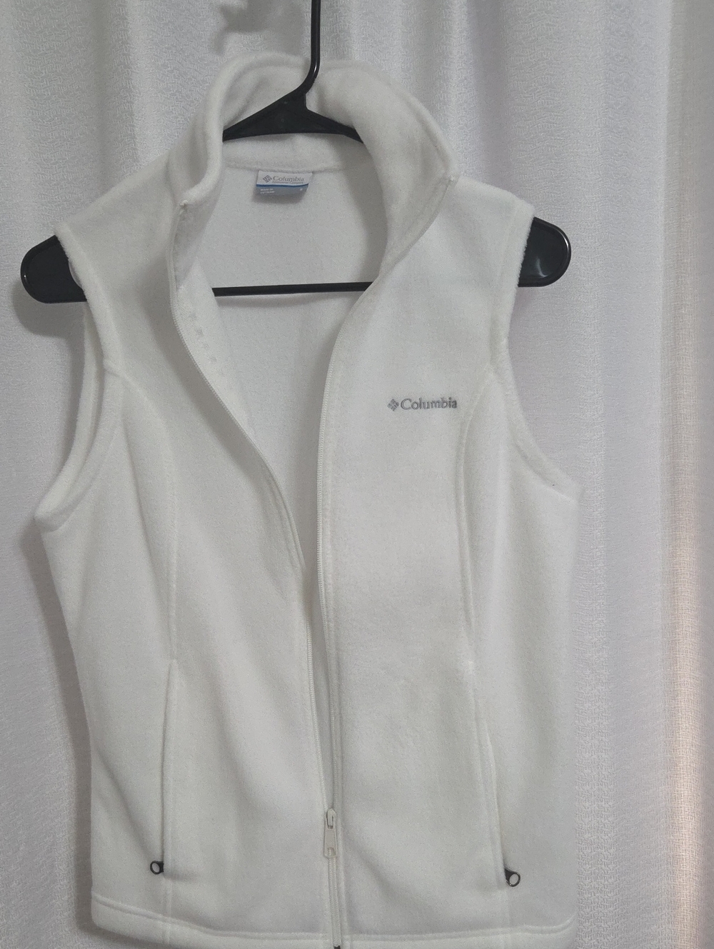 Columbia Women's White Fleece Vest with Stand Collar